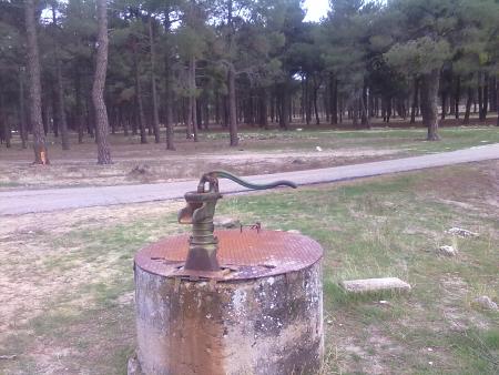 FUENTE CEMENTERIO