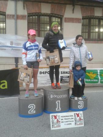 PODIUM FEMENINO